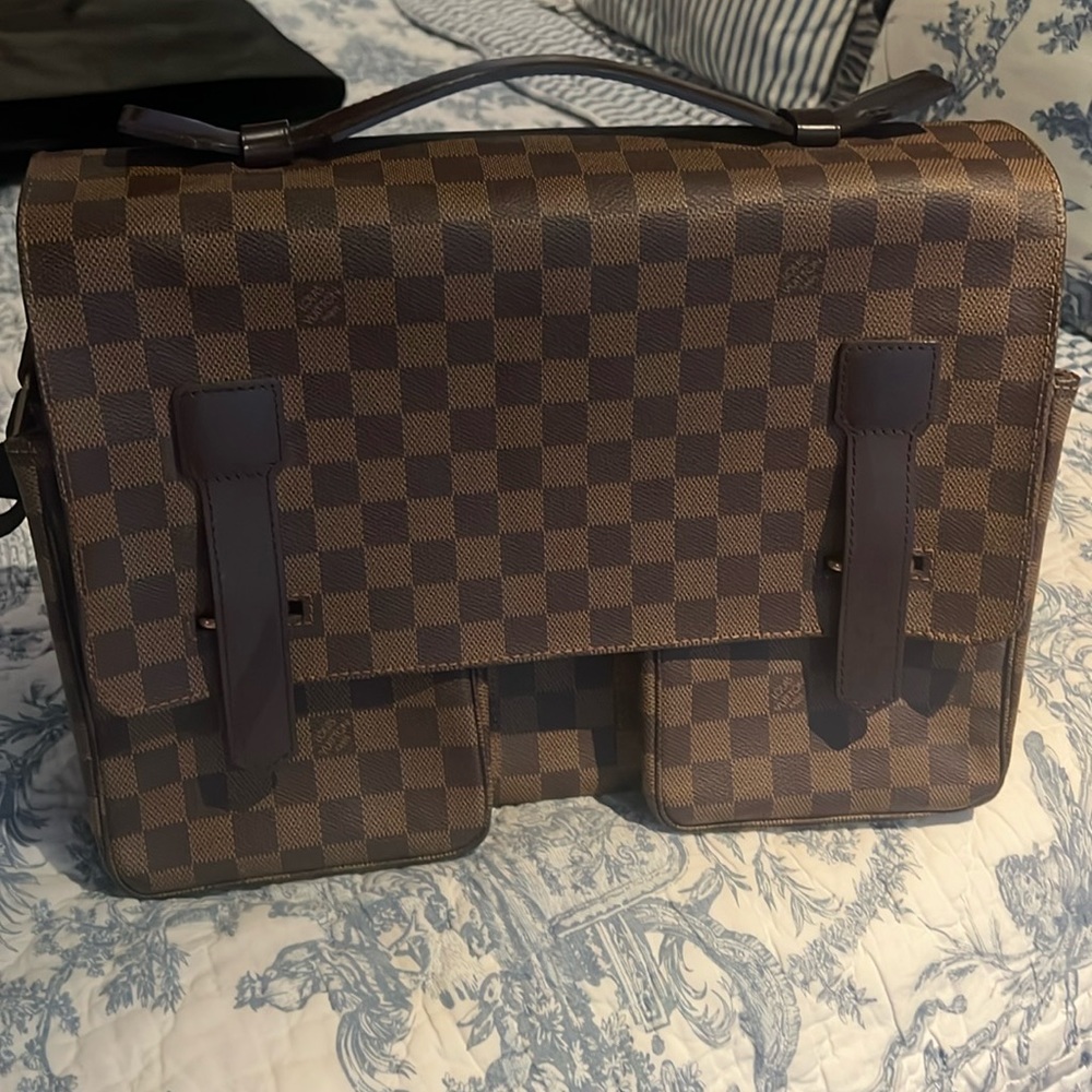 Louisvuitton handbag
